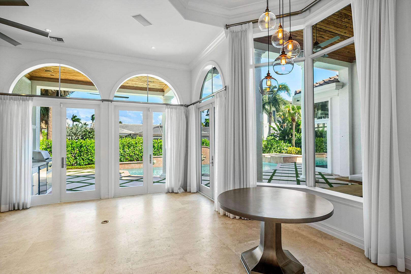 ROYAL PALM YACHT & COUNTR - Residential