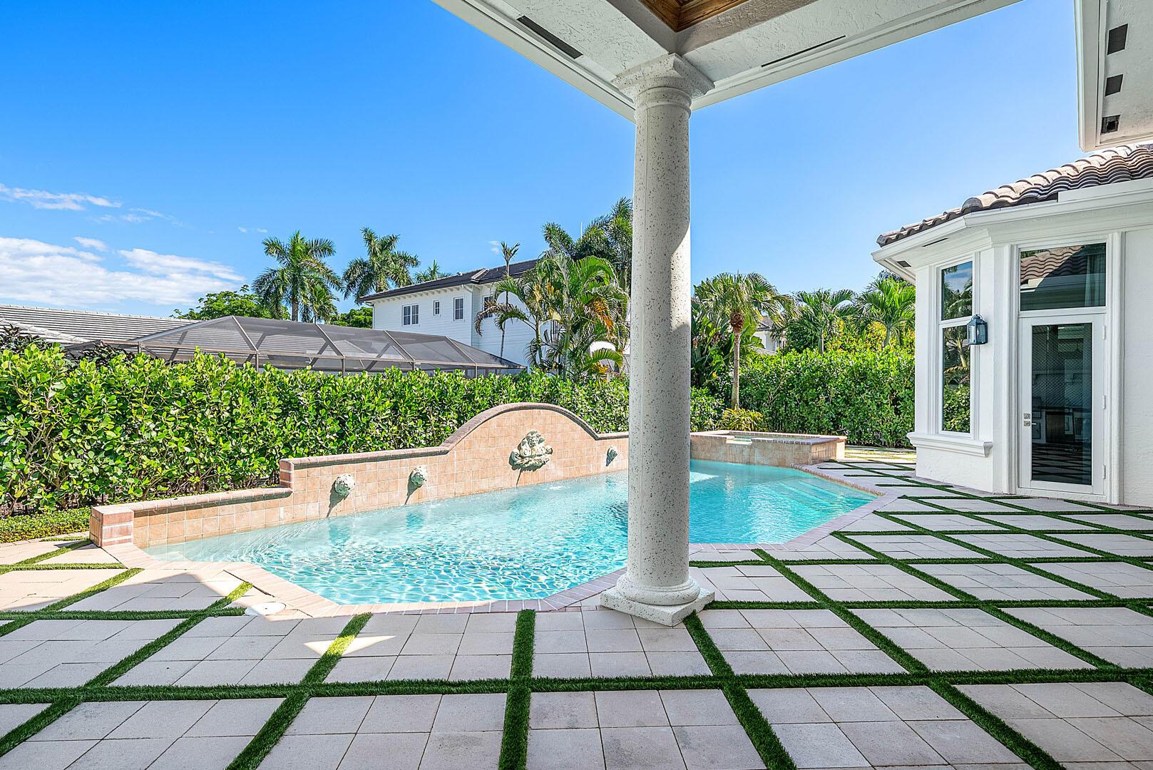 ROYAL PALM YACHT & COUNTR - Residential