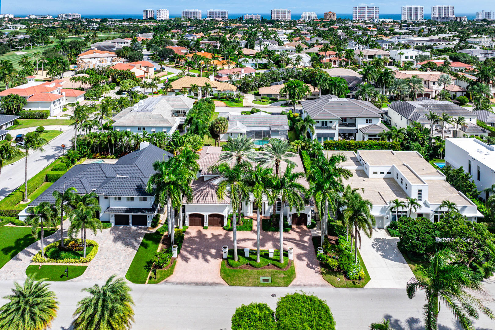 ROYAL PALM YACHT & COUNTRY CLUB - Residential