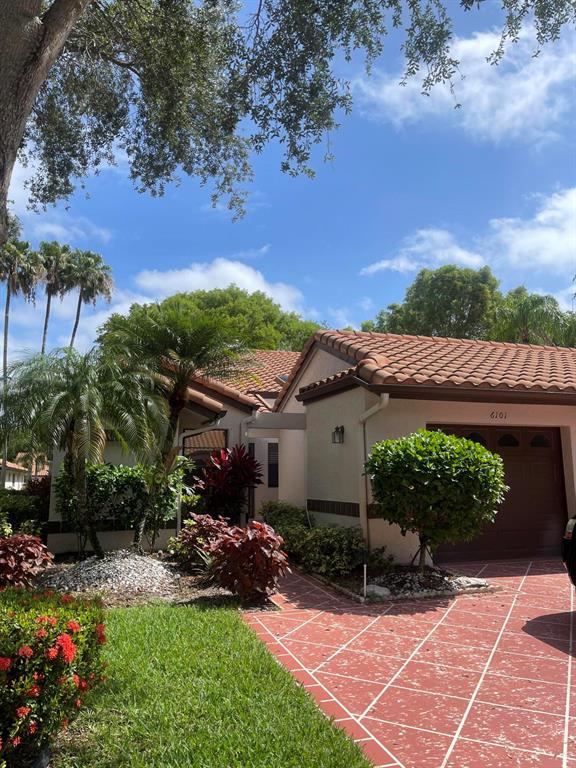 Are you looking for an ANNUAL, furnished or unfurnished rental in Huntington Pointe? This large, RENOVATED villa with 2 bedrooms, a den, 2 bathrooms, vaulted ceilings and a 1 car garage will be available soon. Your rent includes: water, lawn care, HOA provided cable TV, HOA provided security monitoring, garbage removal from the curb and HOA provided Internet. Move in requirements: first month, last month, security deposit, $175 cleaning fee and renters insurance. Huntington Pointe is one of Delray Beaches most desirable gated communities. The newly renovated clubhouse and cafe are scheduled to open in the Summer of 2023. The community has a manned gate, an indoor pool, outdoor pools, pickle ball and tennis.