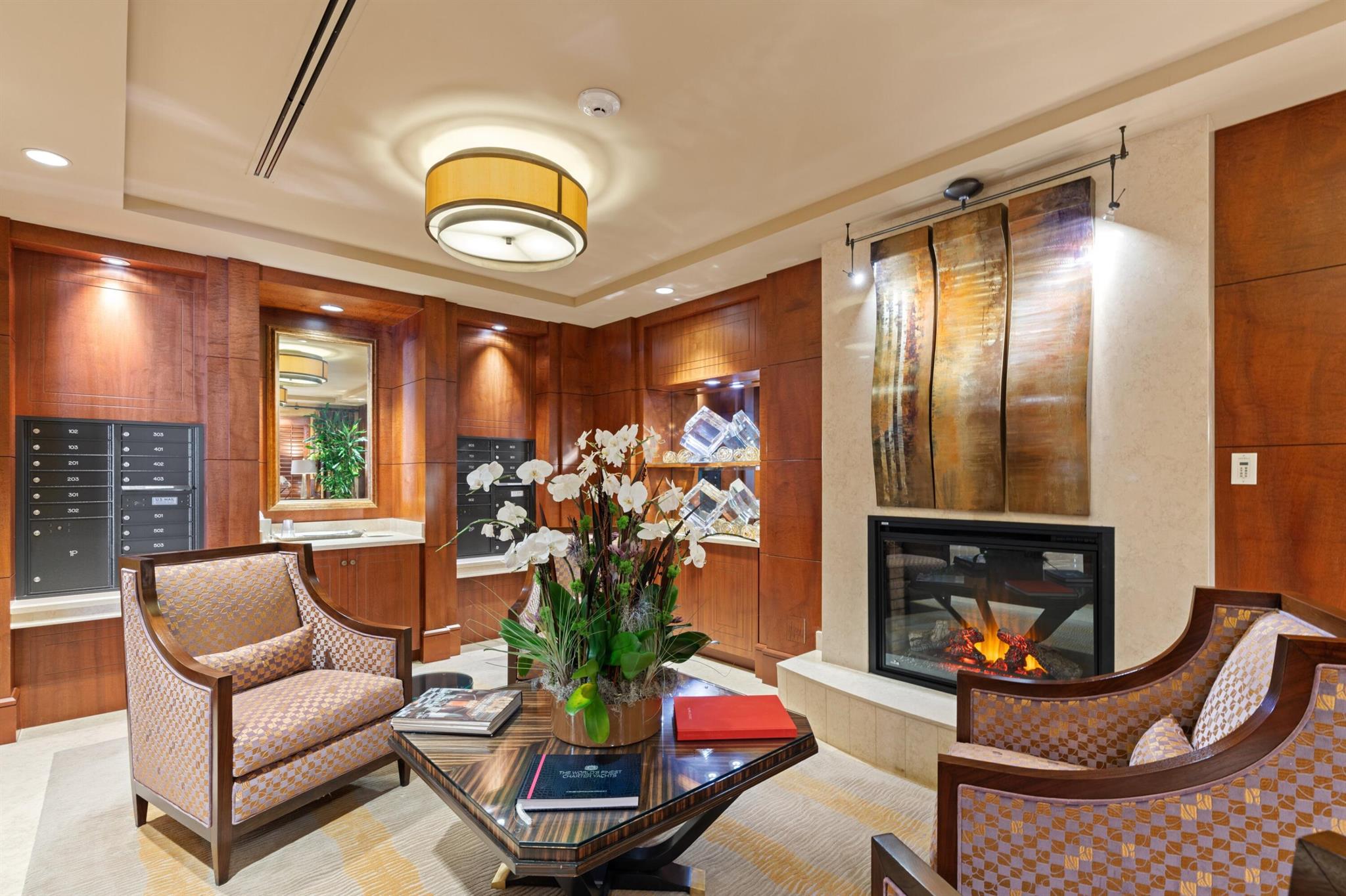 LUXURIA CONDO - Residential