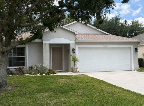 Property photo of 1013 E 13th Square, Vero Beach, FL 32960