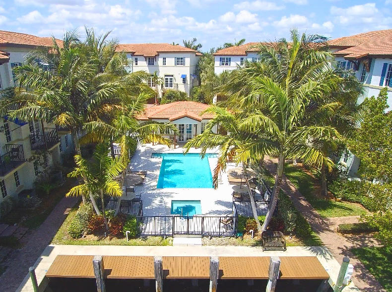 ESTANCIA AT BOYNTON BEACH - Residential