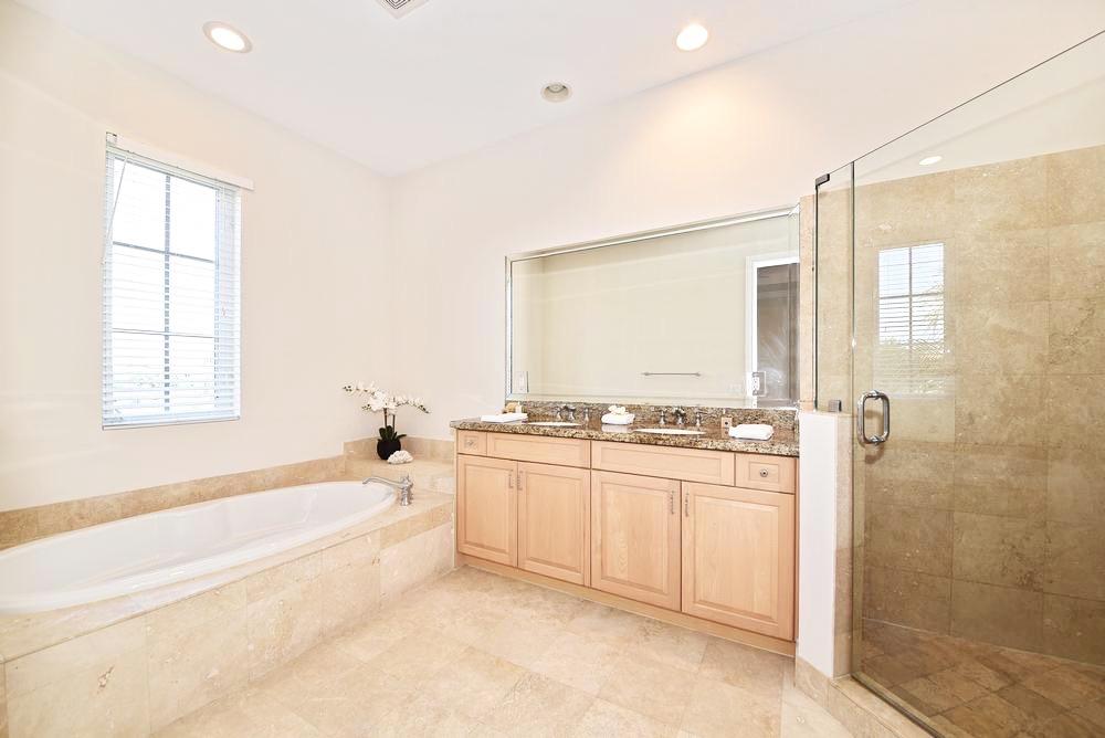 ESTANCIA AT BOYNTON BEACH - Residential