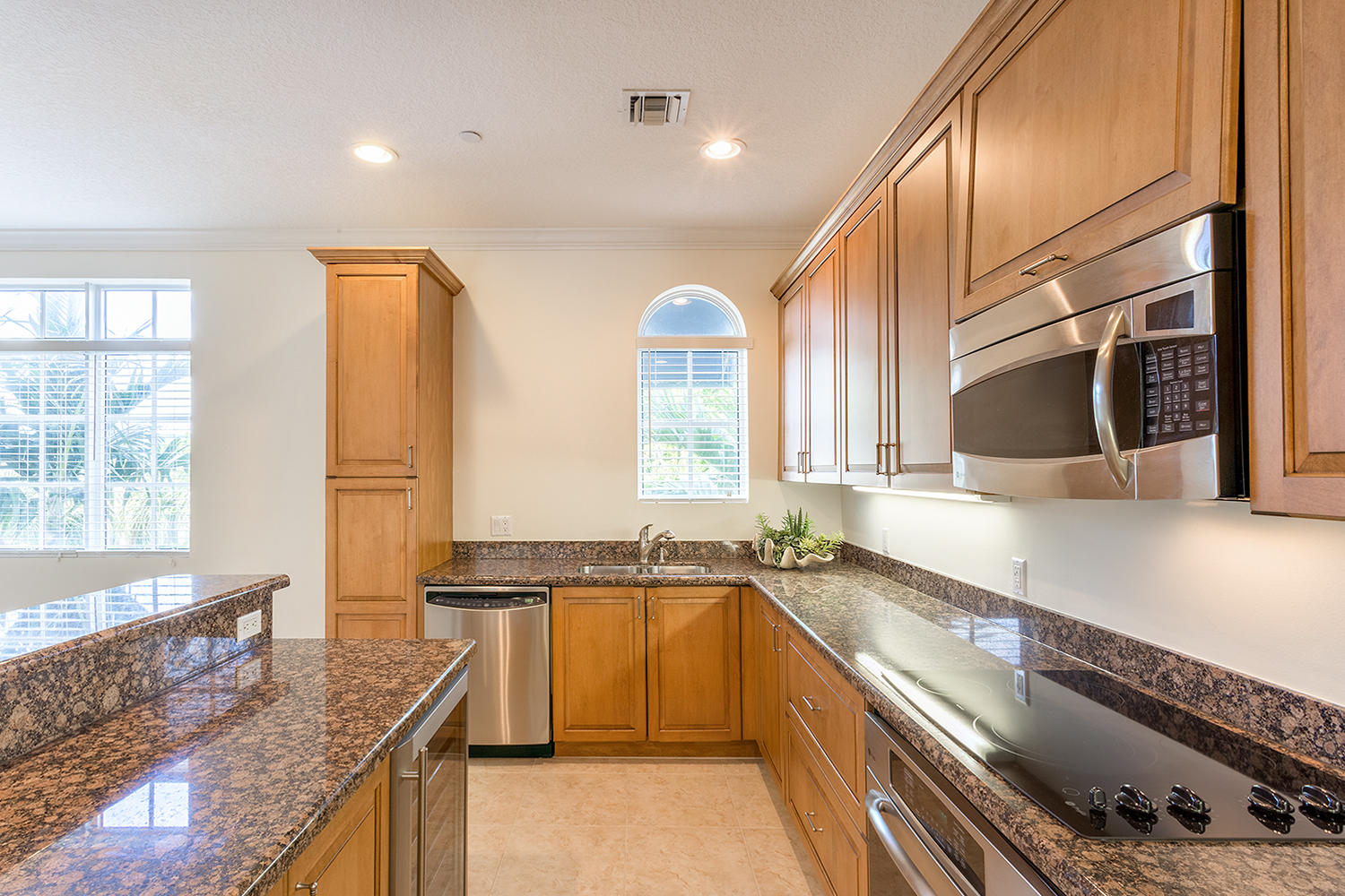 ESTANCIA AT BOYNTON BEACH - Residential