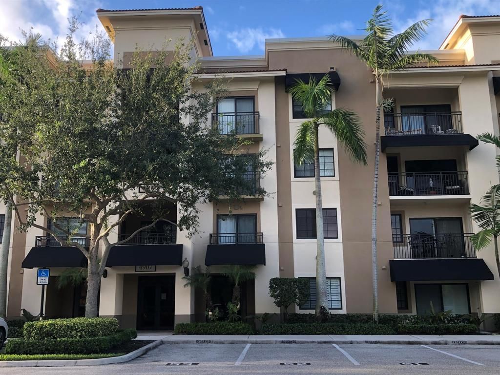 Photo of 4907 Midtown Lane #1209, Palm Beach Gardens, FL 33418 (MLS # R10752941)