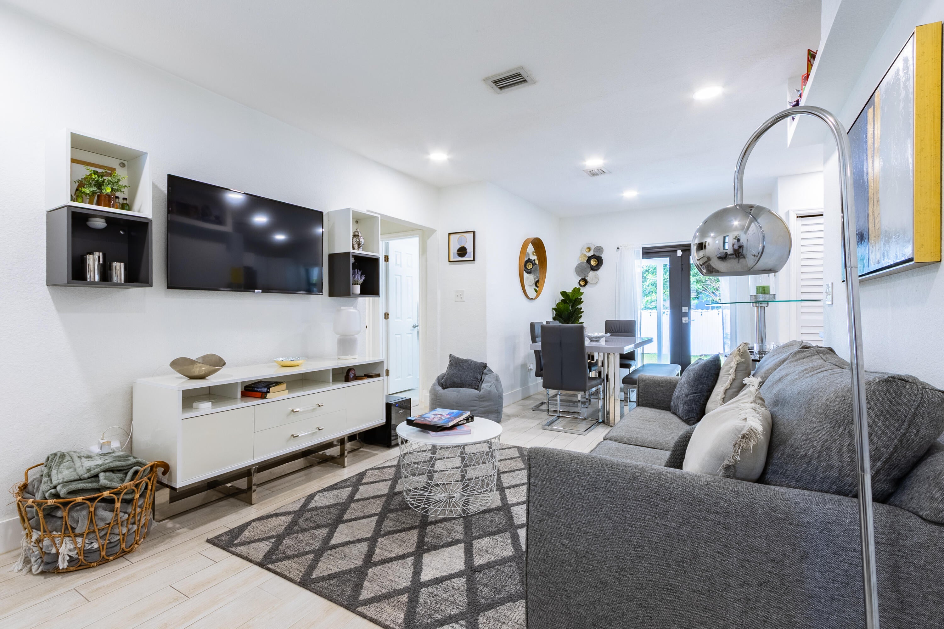 4300 SW 5TH Terrace