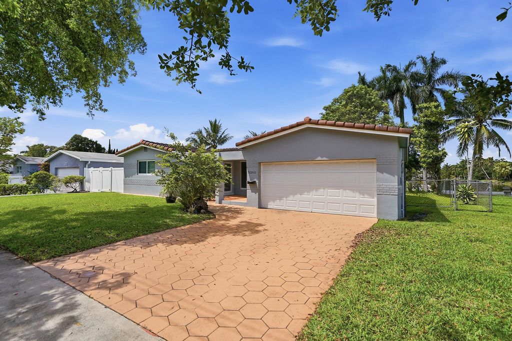 Photo of 5261 SW 89th Avenue, Cooper City, FL 33328 (MLS # B26013150)