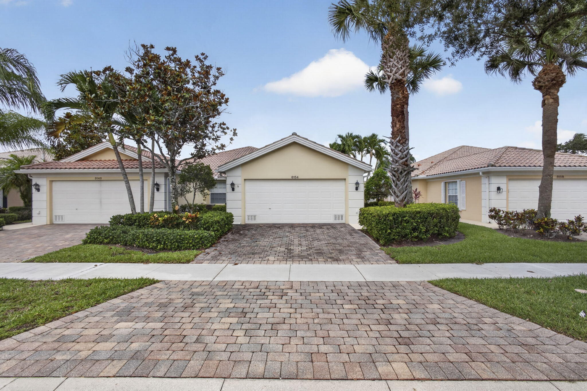 Properties 8154 Montserrat Place .