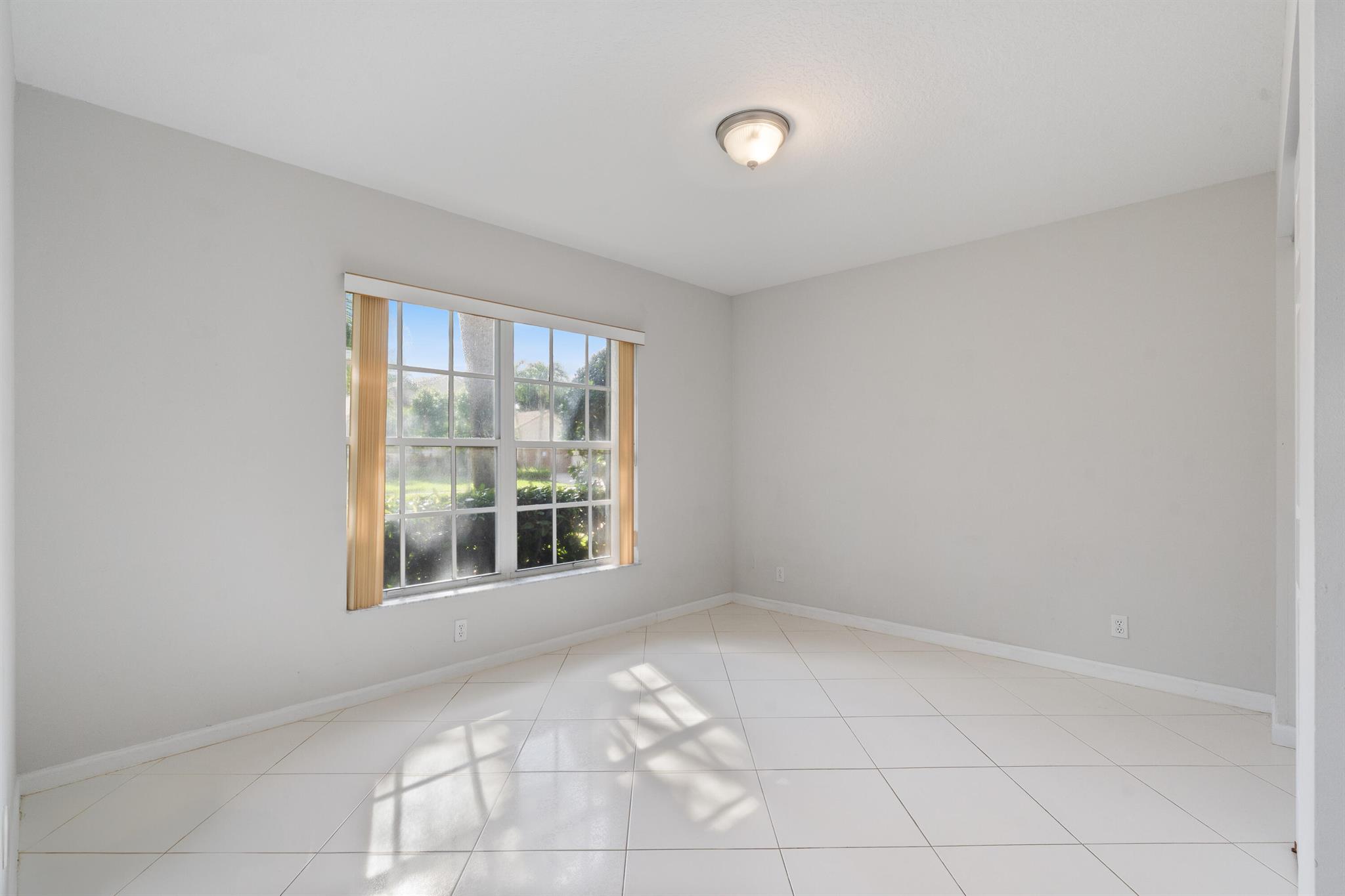 Lakeridge Falls - Residential