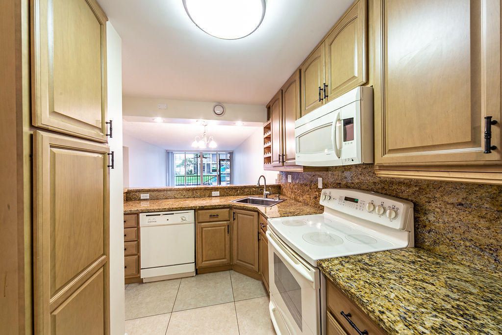 Photo of 6 Royal Palm Way #102, Boca Raton, FL 33432 (MLS # B26011118)