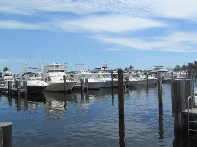 Lighthouse Bay - Residential