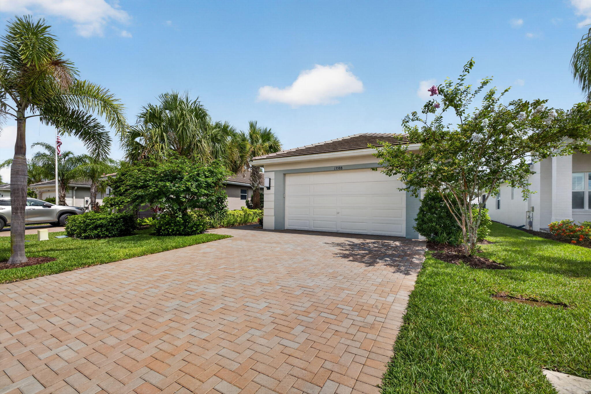 13388 SW River Rock Road