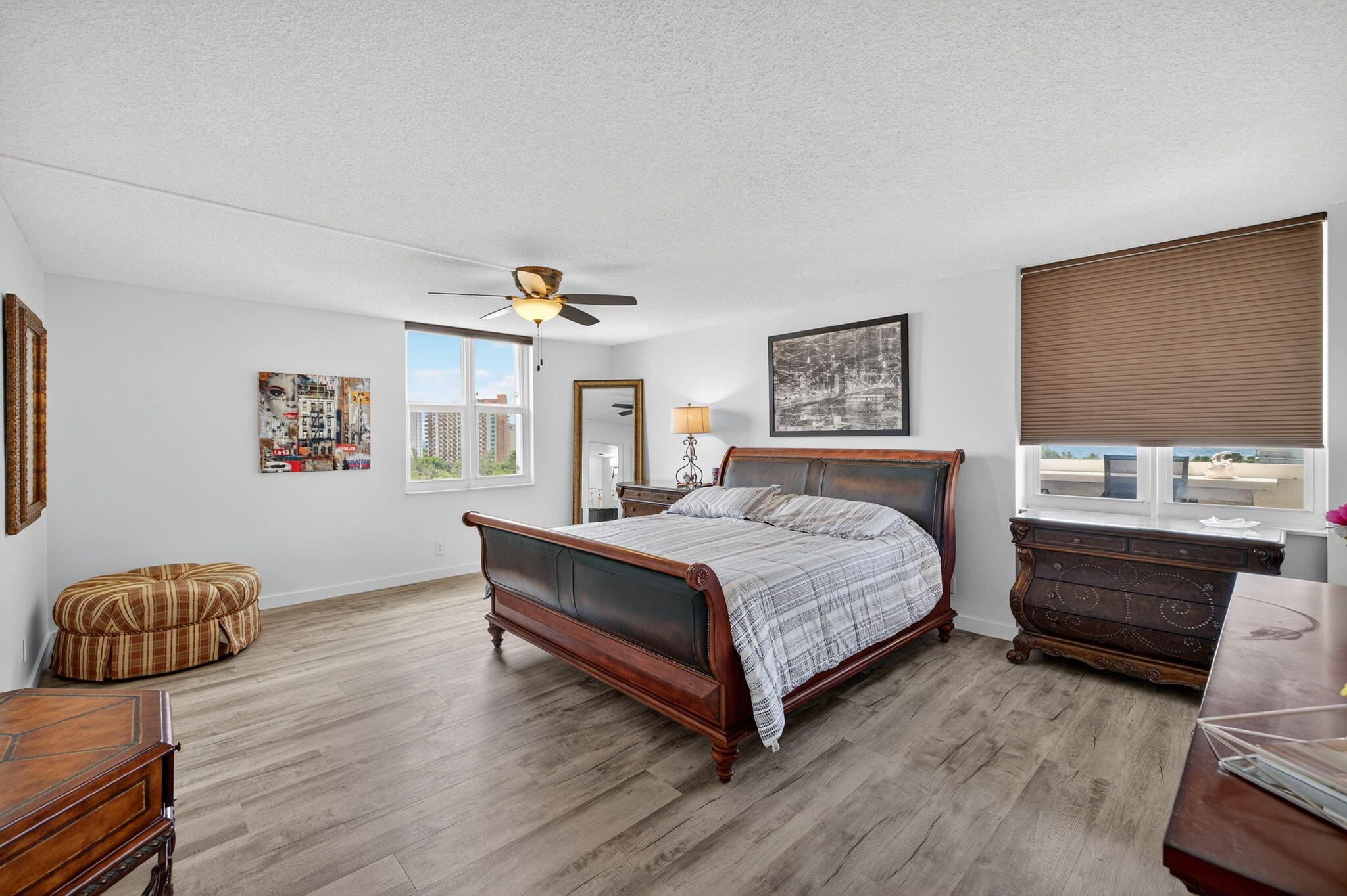 AMERICAS ON THE PARK CONDO - Residential