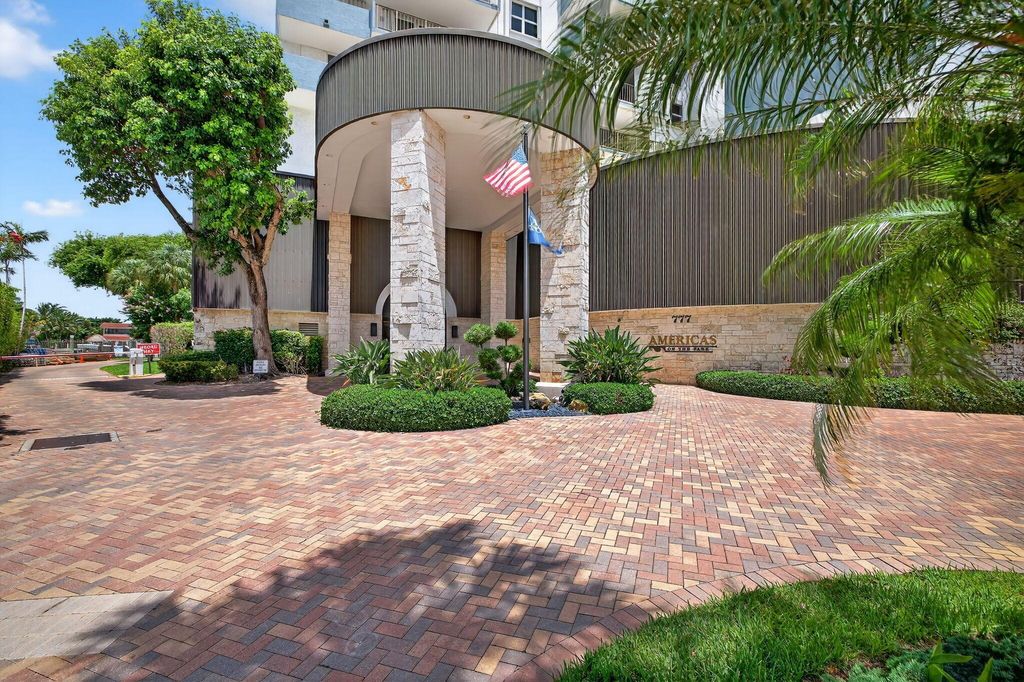 Photo of 777 Bayshore Drive #1003, Fort Lauderdale, FL 33304 (MLS # R11135372)