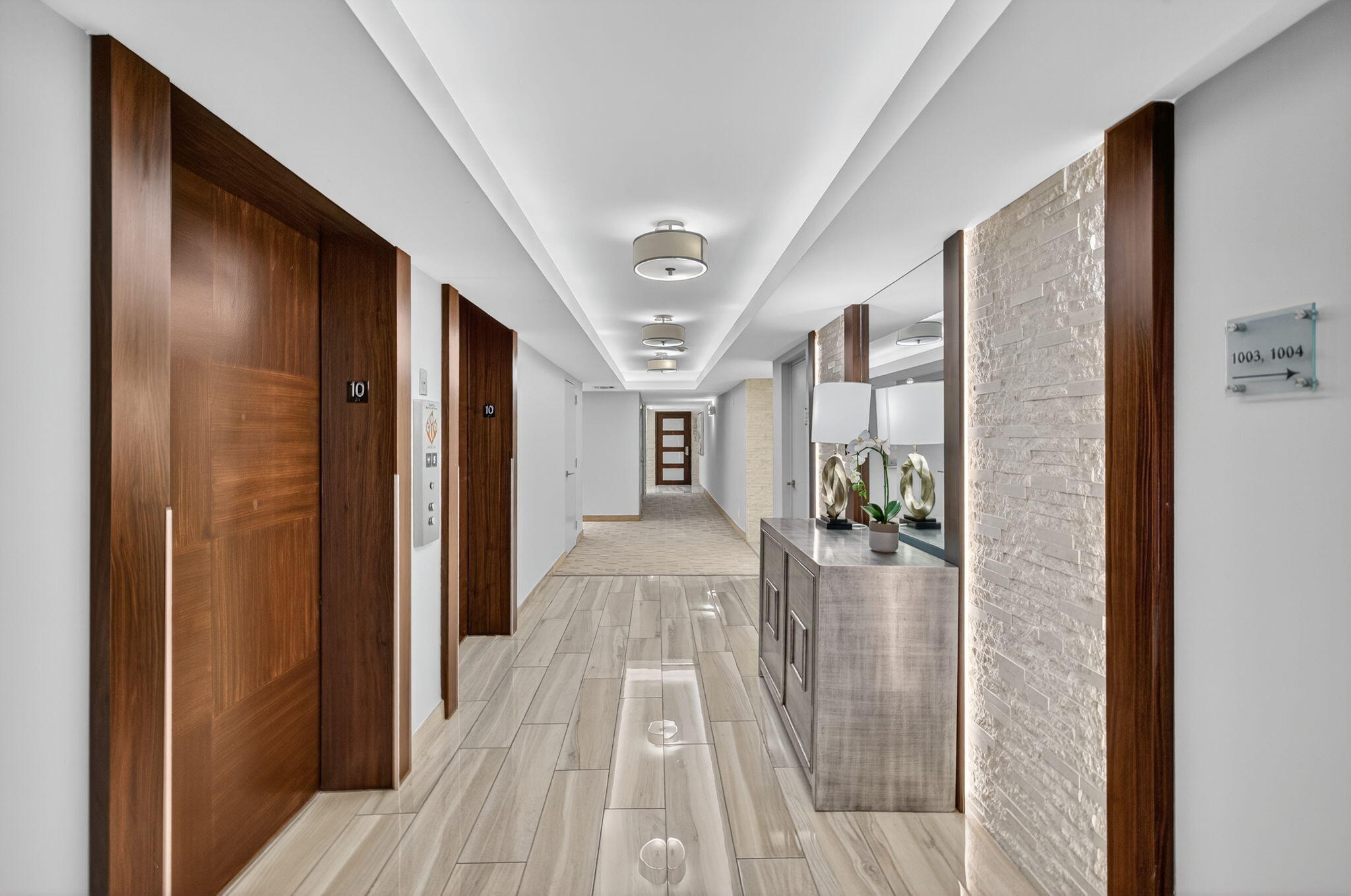 AMERICAS ON THE PARK CONDO - Residential