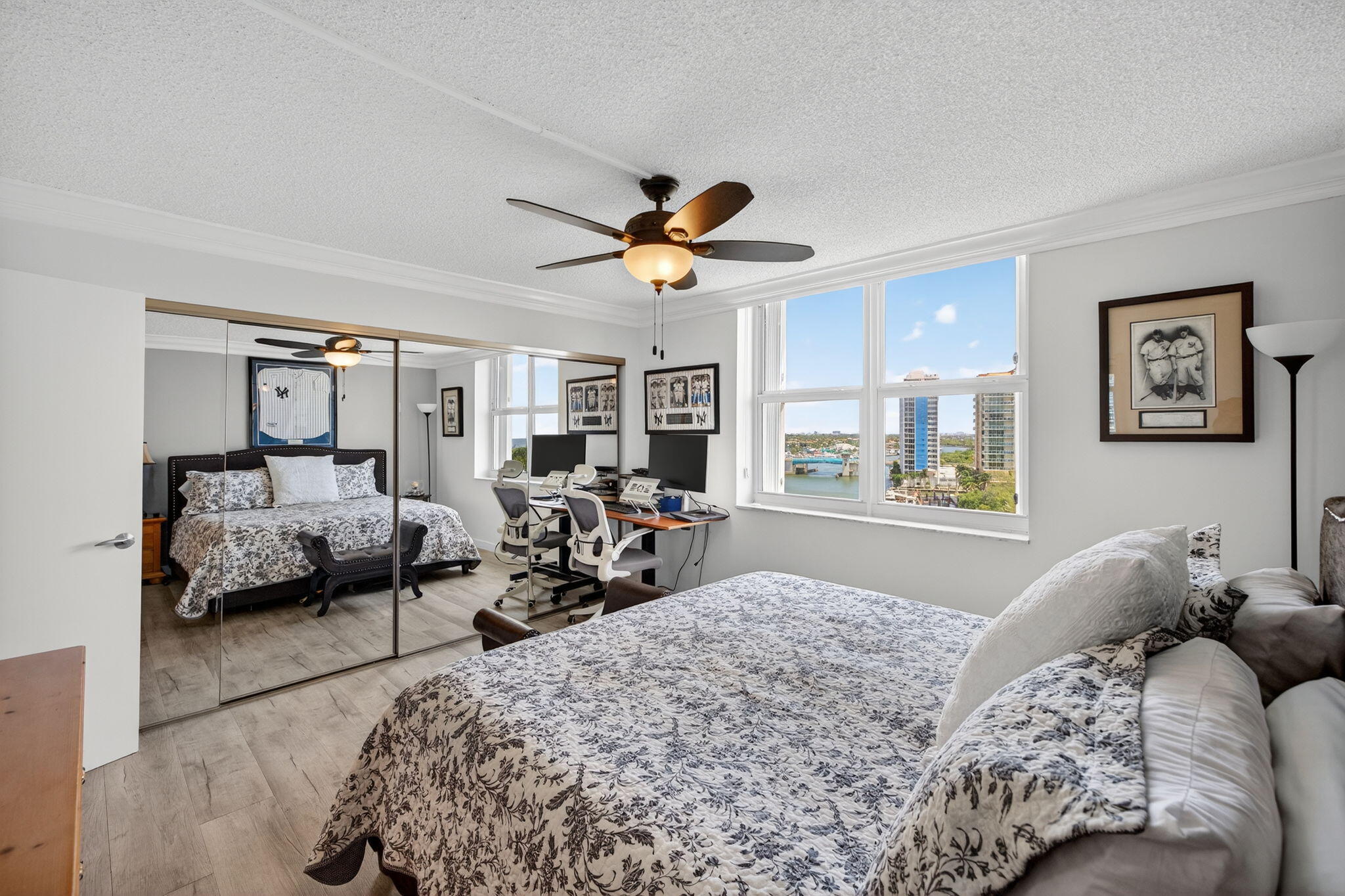 AMERICAS ON THE PARK CONDO - Residential