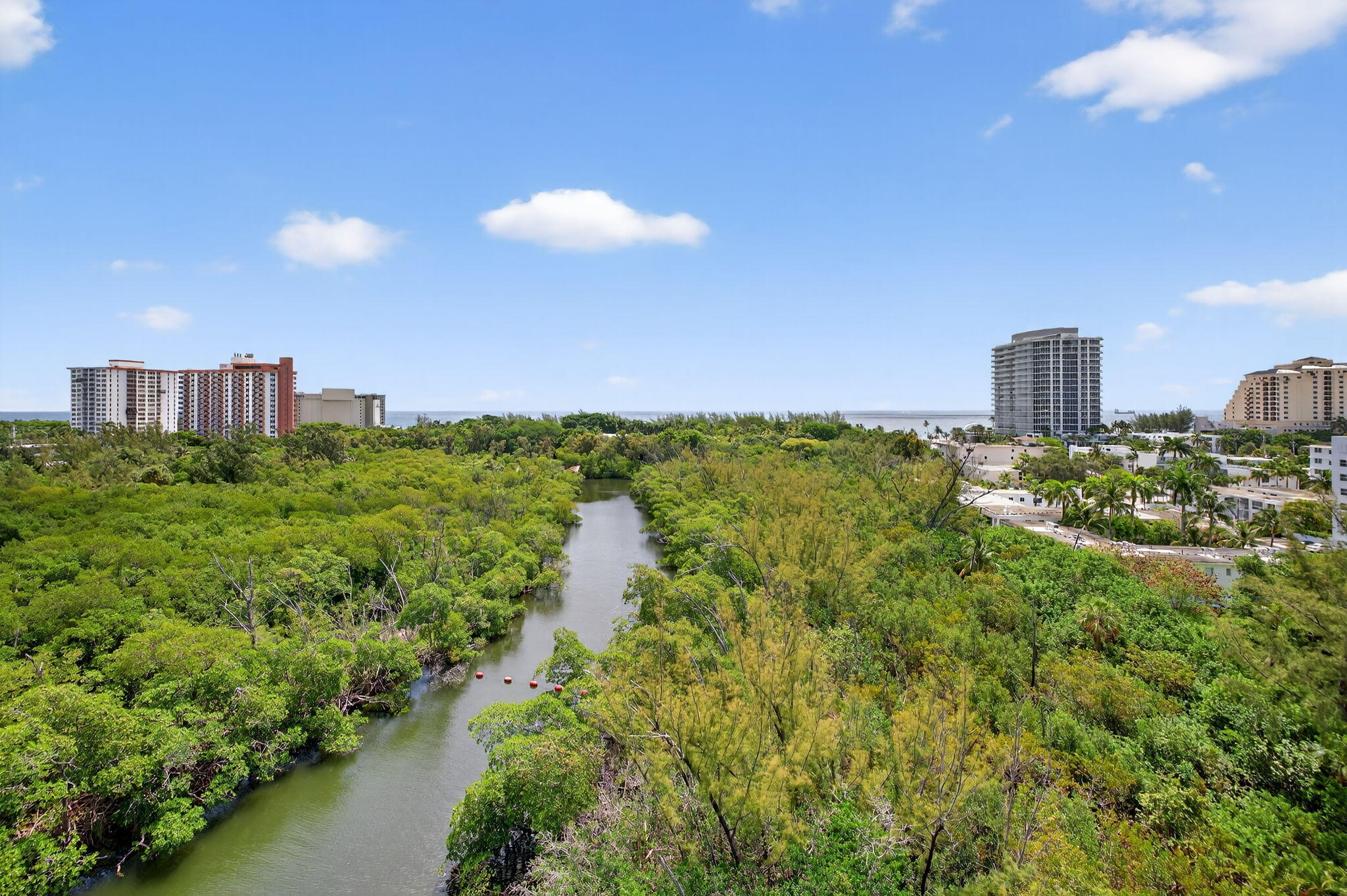 AMERICAS ON THE PARK CONDO - Residential