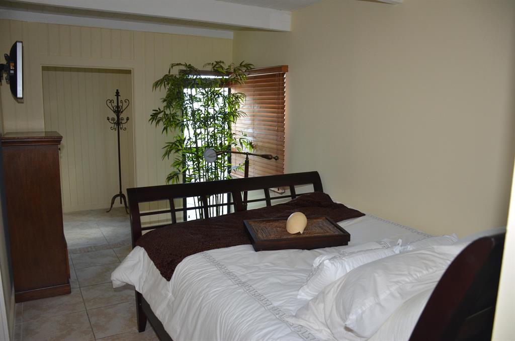 BOCA COVE VILLAS CONDO - Residential Lease