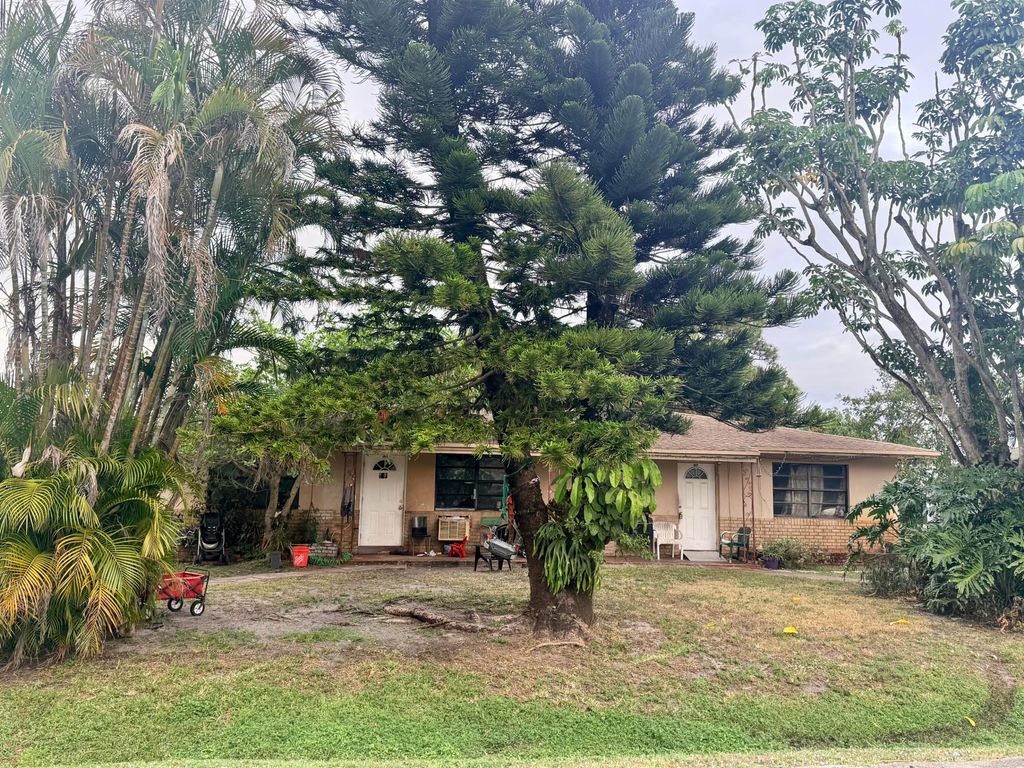 Photo of 4847 Carver Street, Lake Worth, FL 33463 (MLS # R11155603)