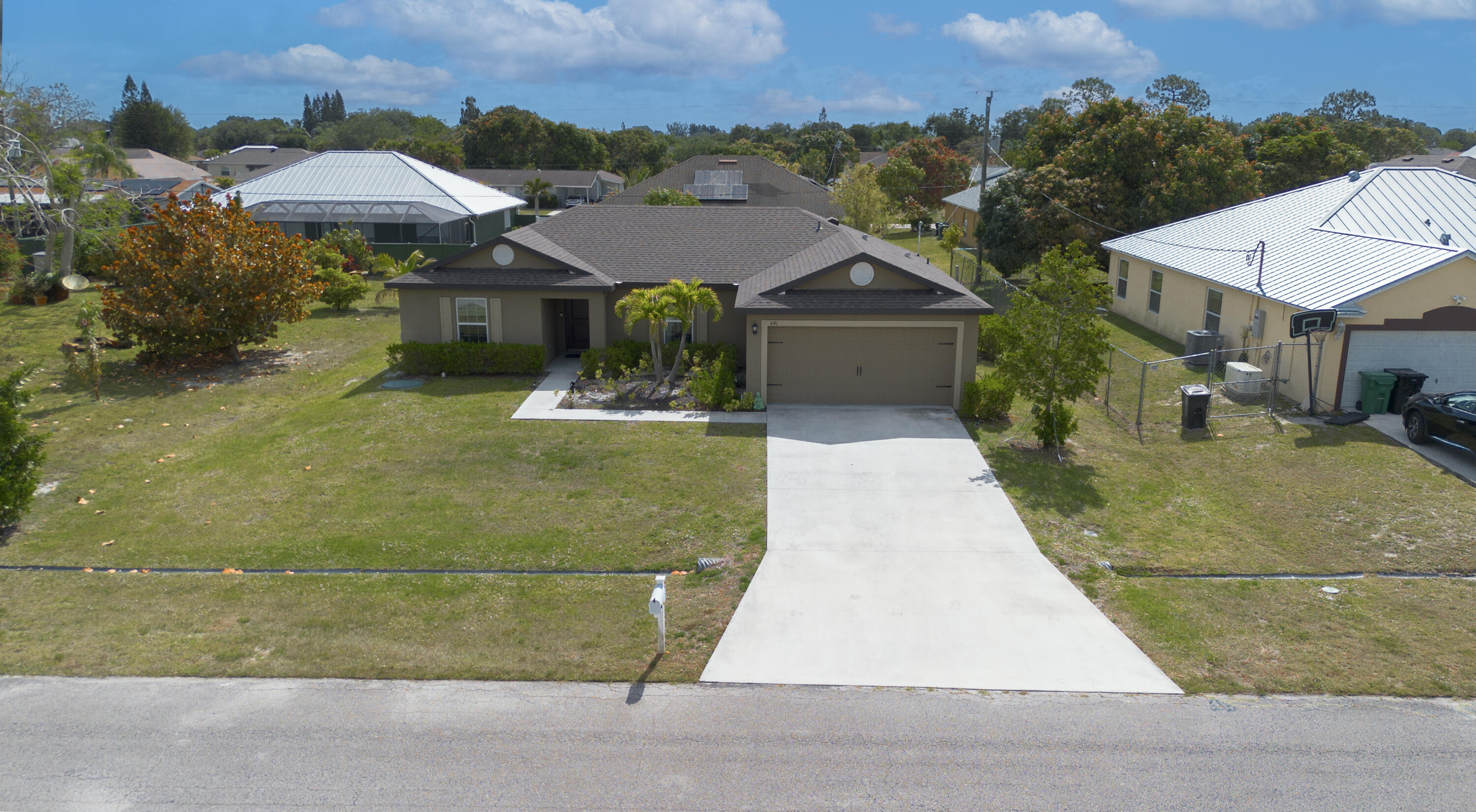 PORT ST LUCIE SECTION 27 - Residential