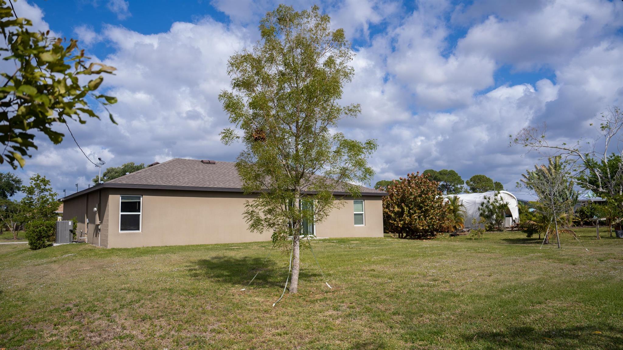 PORT ST LUCIE SECTION 27 - Residential