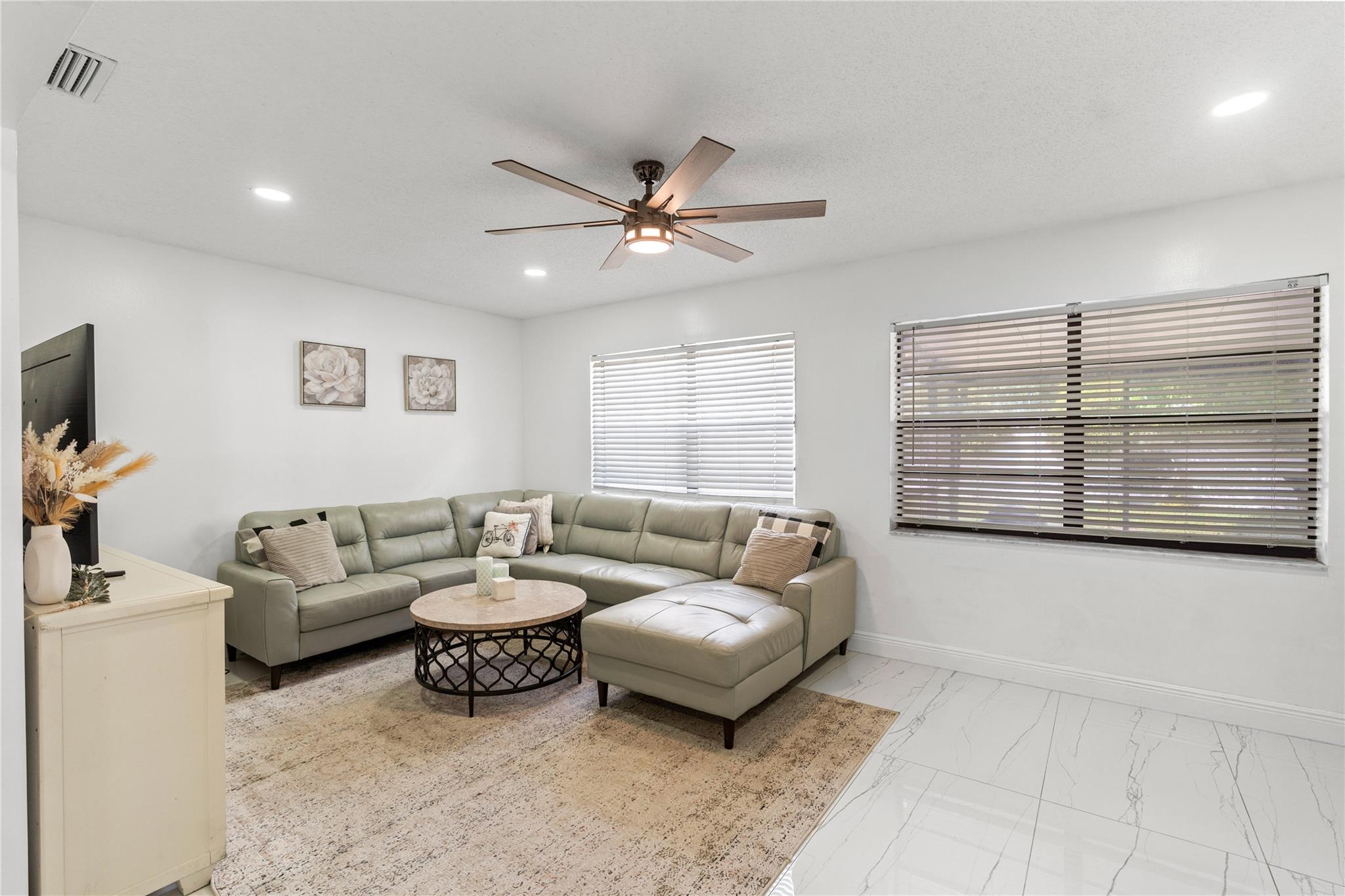 NORTHWOOD - Residential
