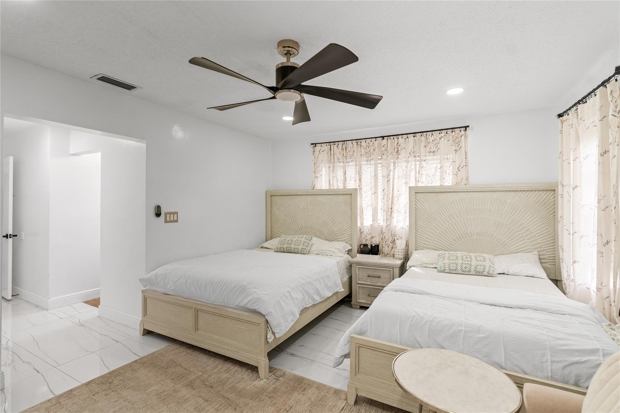 NORTHWOOD - Residential