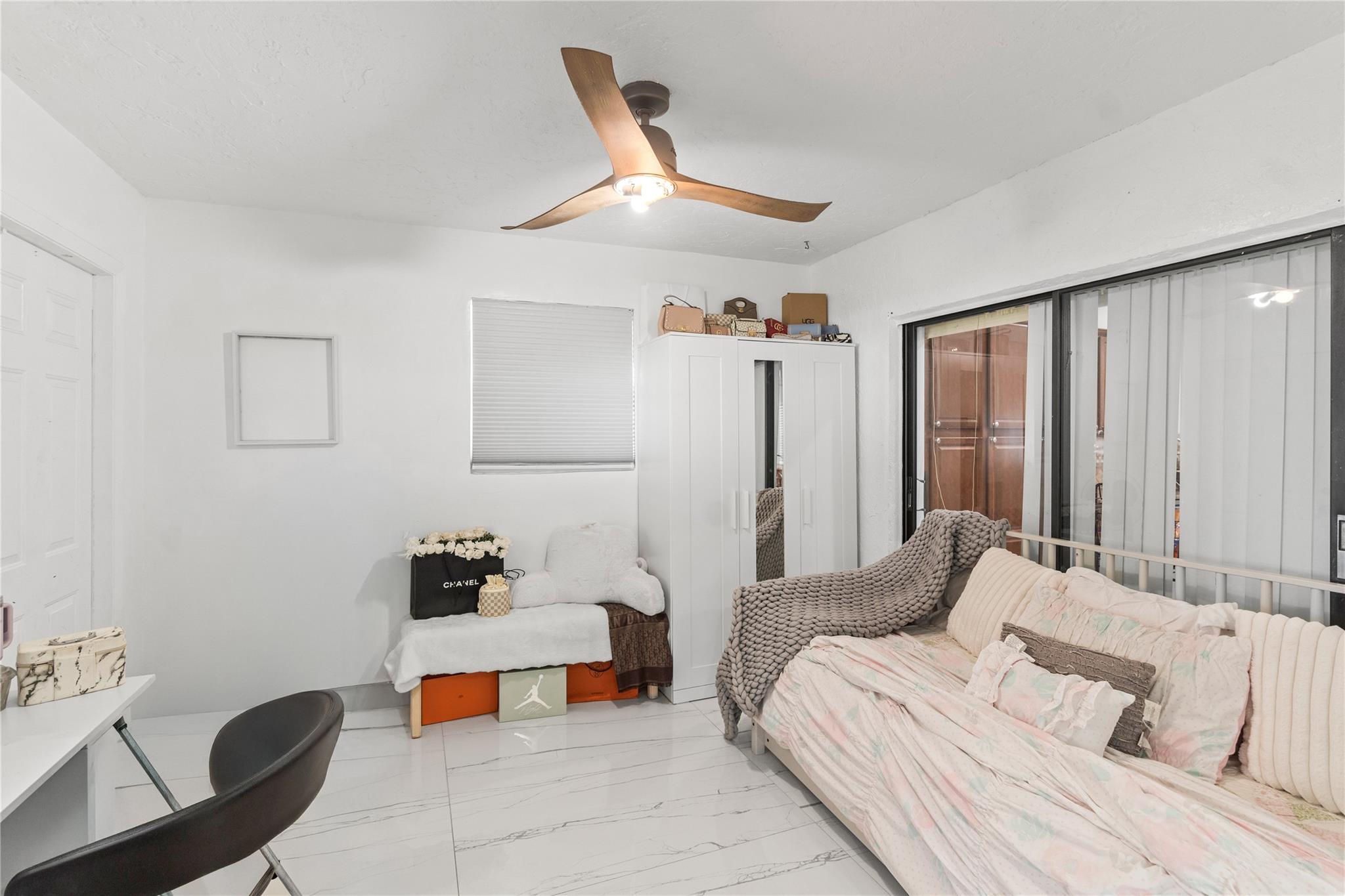NORTHWOOD - Residential