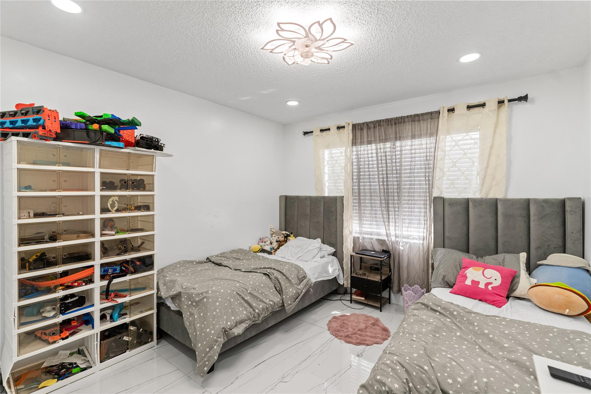 NORTHWOOD - Residential