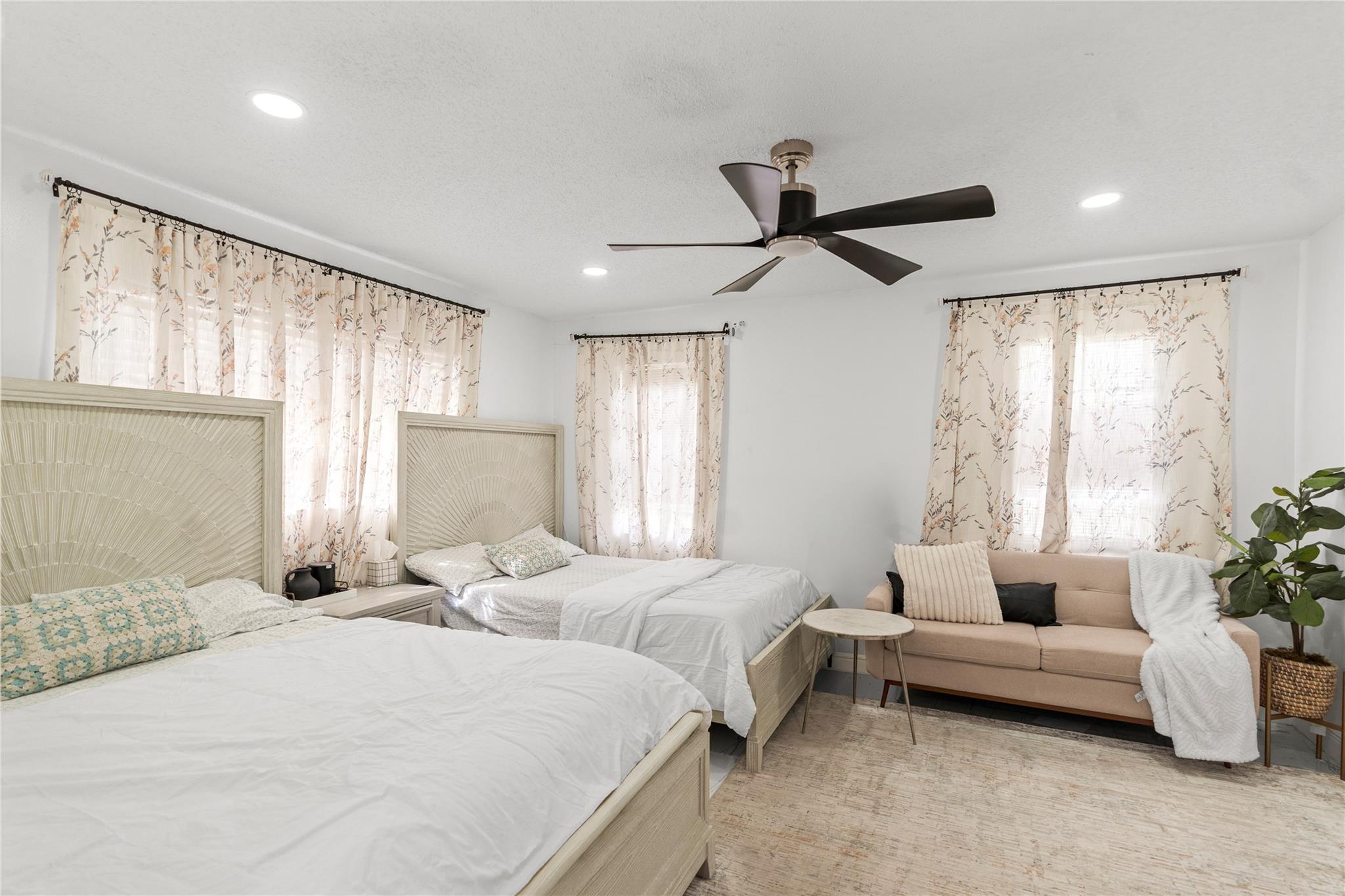 NORTHWOOD - Residential