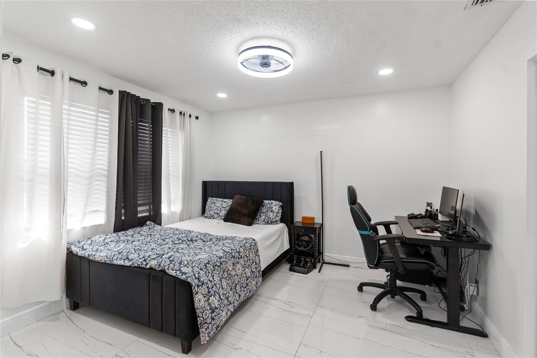 NORTHWOOD - Residential