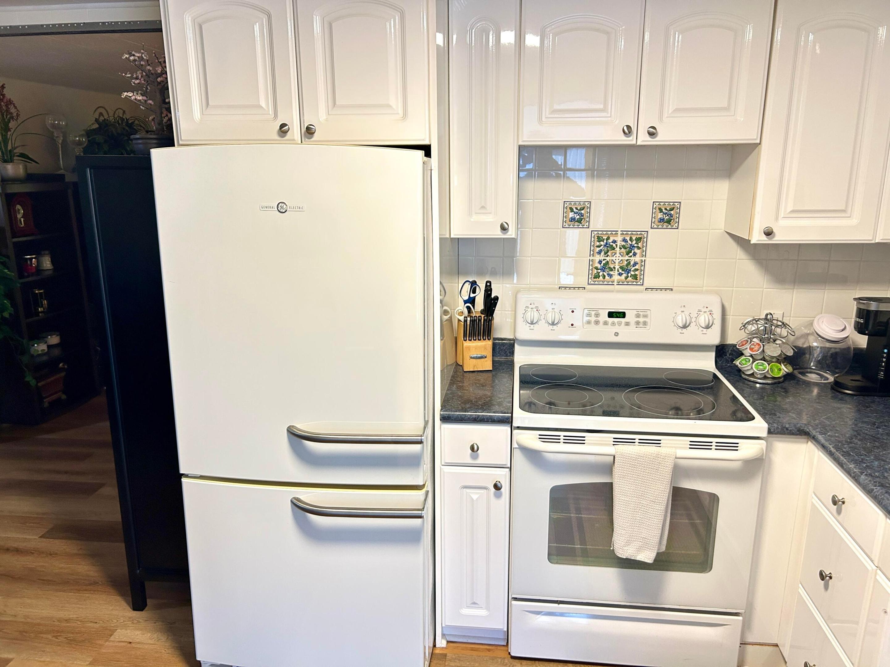 Title # 3657116 - 3657117 and IN # 41725 - 41725B - Residential