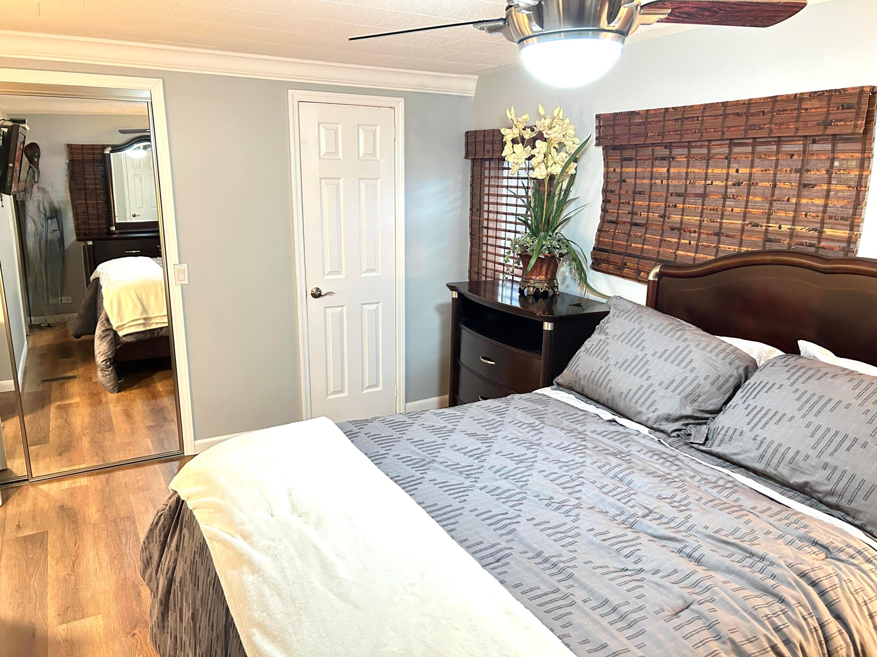 Title # 3657116 - 3657117 and IN # 41725 - 41725B - Residential