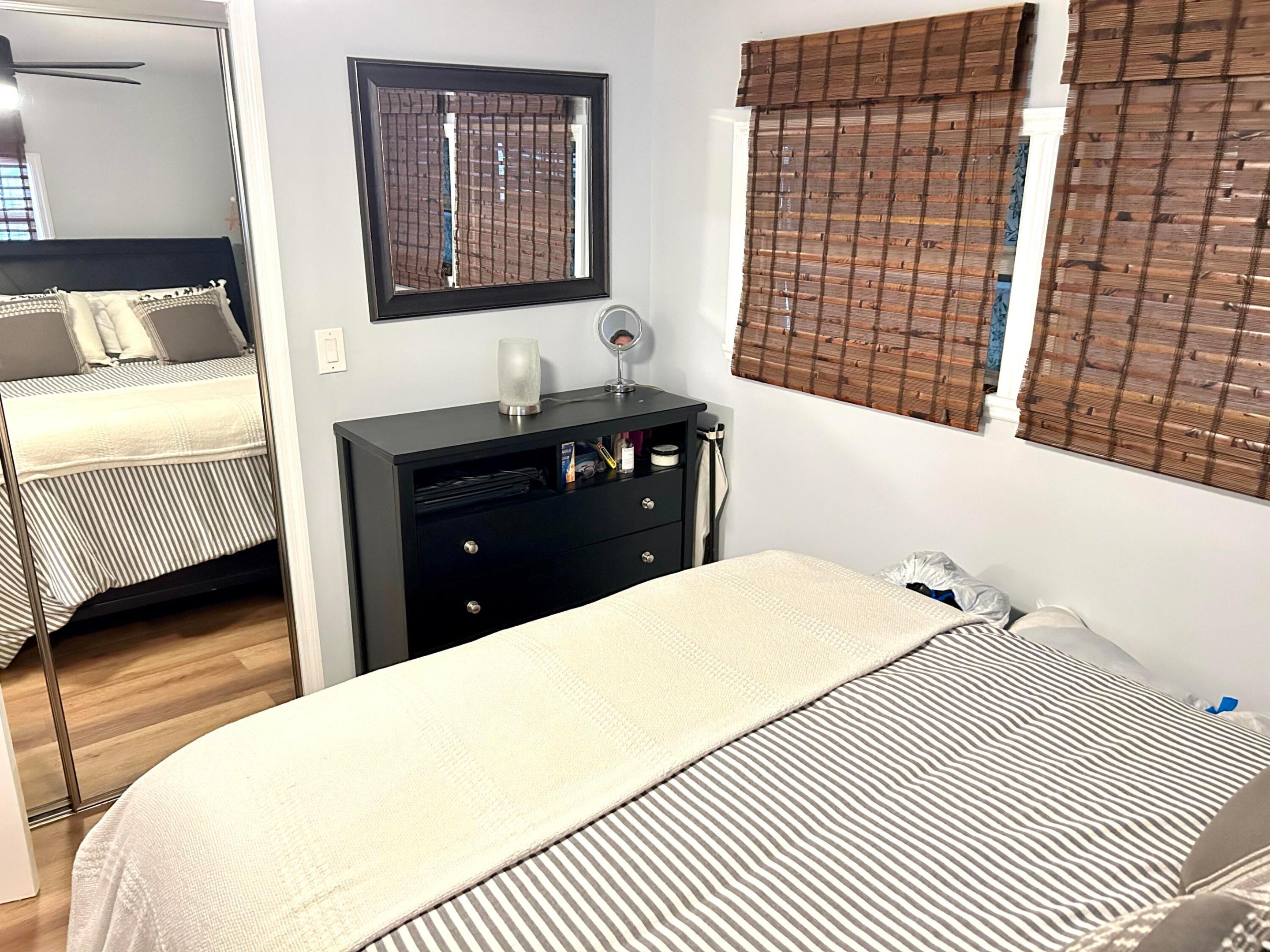 Title # 3657116 - 3657117 and IN # 41725 - 41725B - Residential