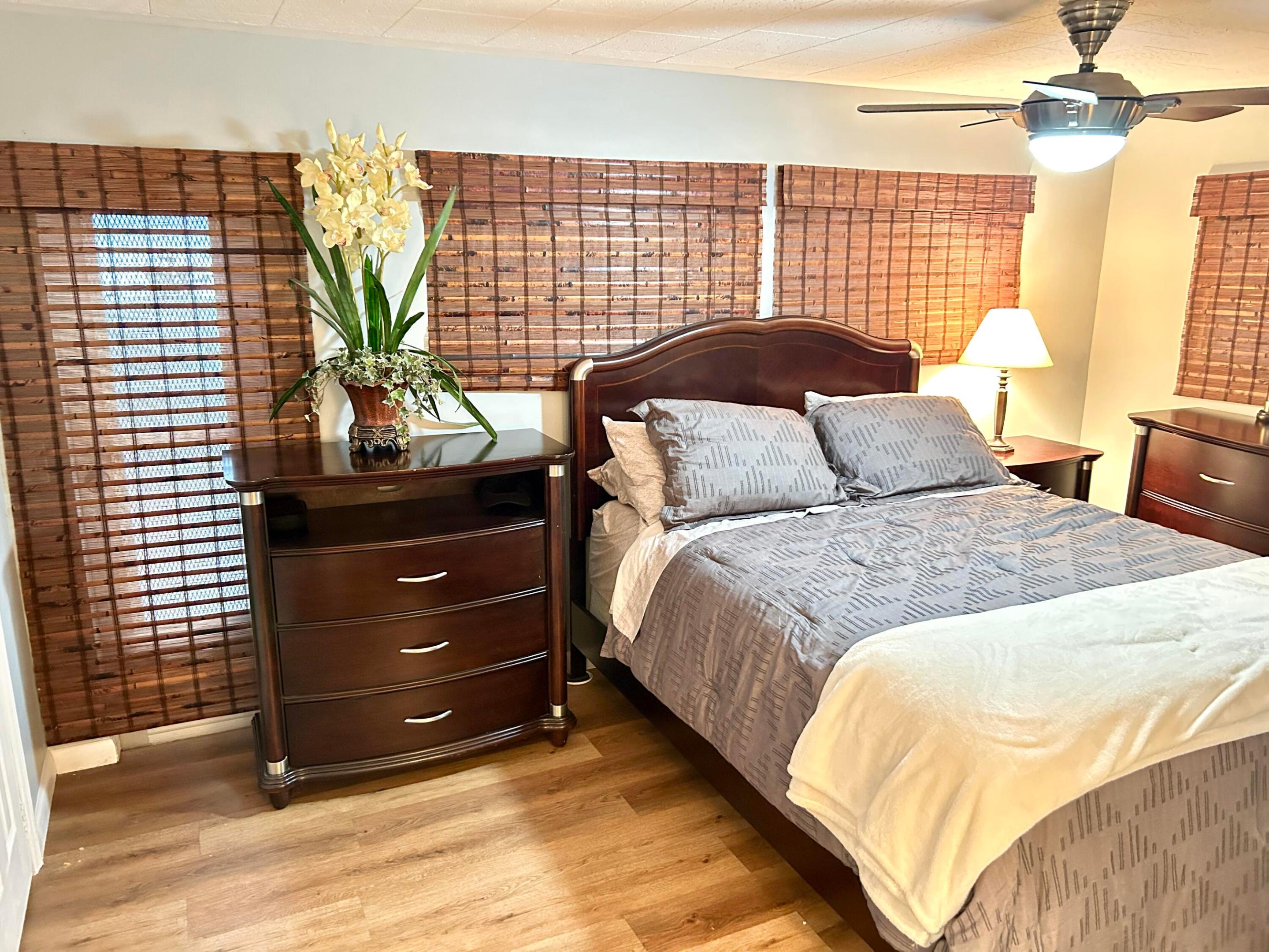 Title # 3657116 - 3657117 and IN # 41725 - 41725B - Residential