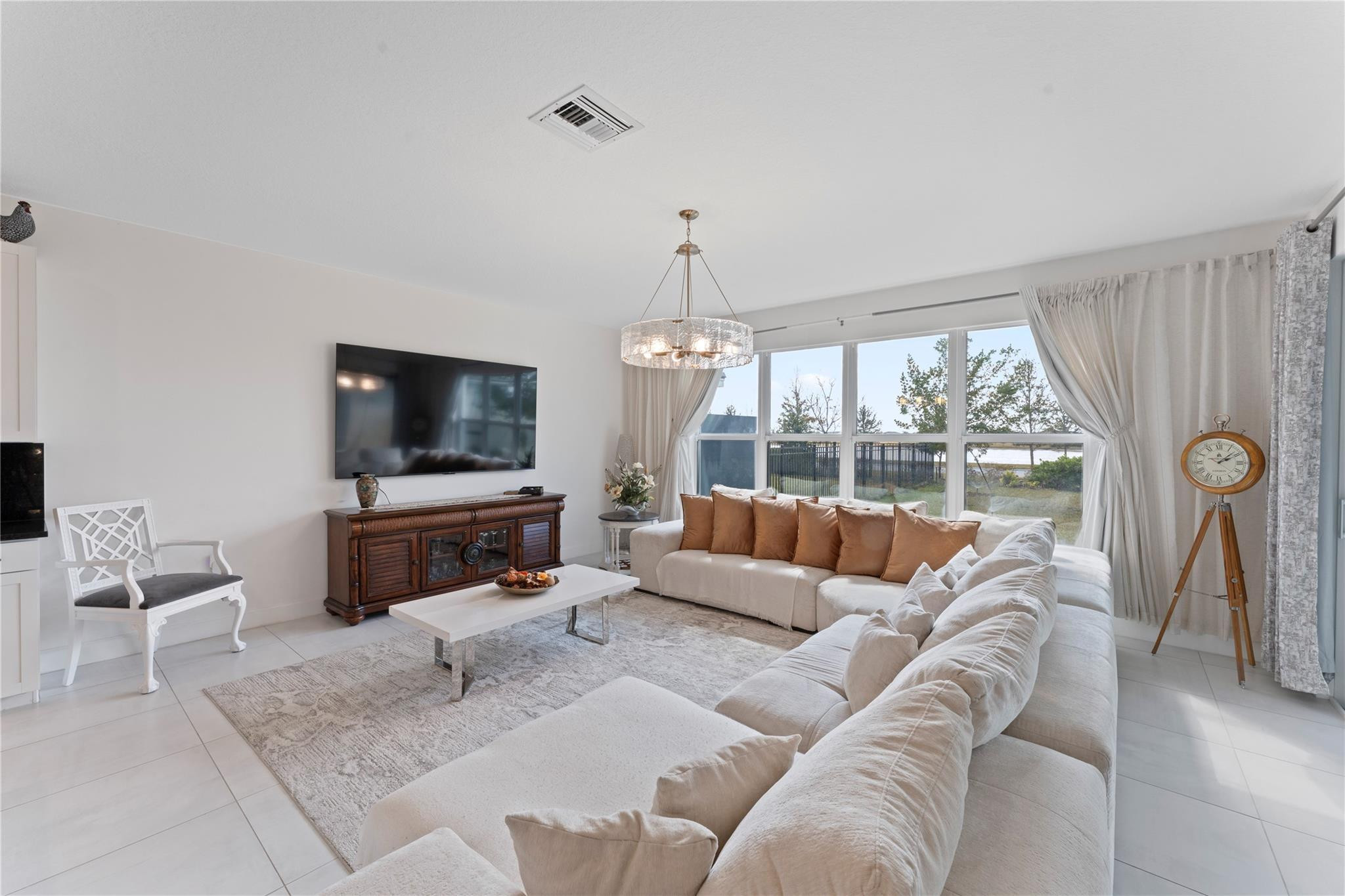 19552 Broad Shore Walk