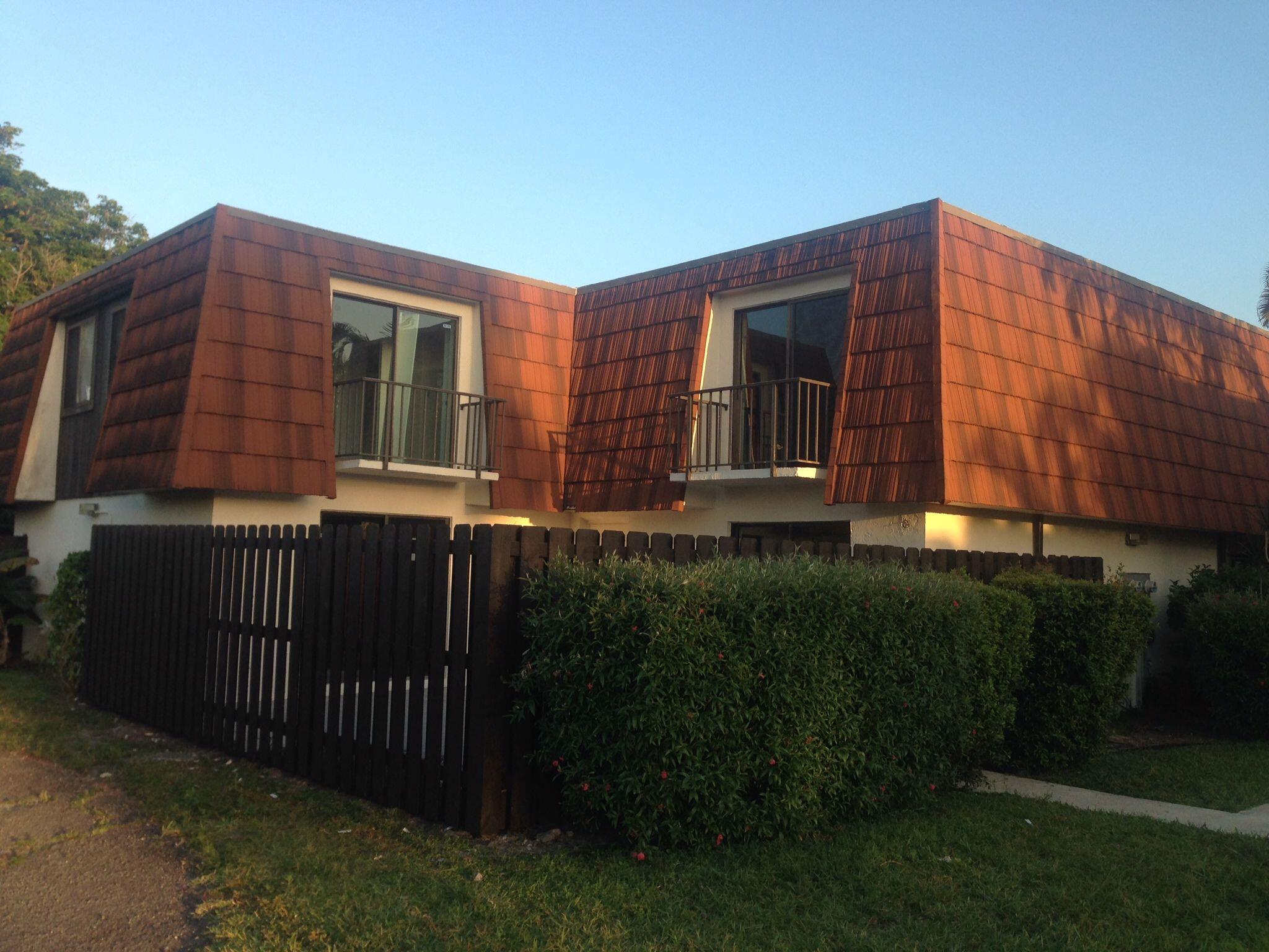 Great Townhouse in centrally located area. Available Move in with association approval 9/1/2025 or sooner with HOA Approval. Measurements are approx. Required at move in $1,850 first month plus $3,700 Security, no last month rent required. All persons 18+ years must apply $85 per person. There's a $300 non refundable pet fee and application process with HOA required. HOA charges $200 Application fee. Per Association Minimum 675 credit score. Professionally managed, every tenant has online access to their account and maintenance requests.