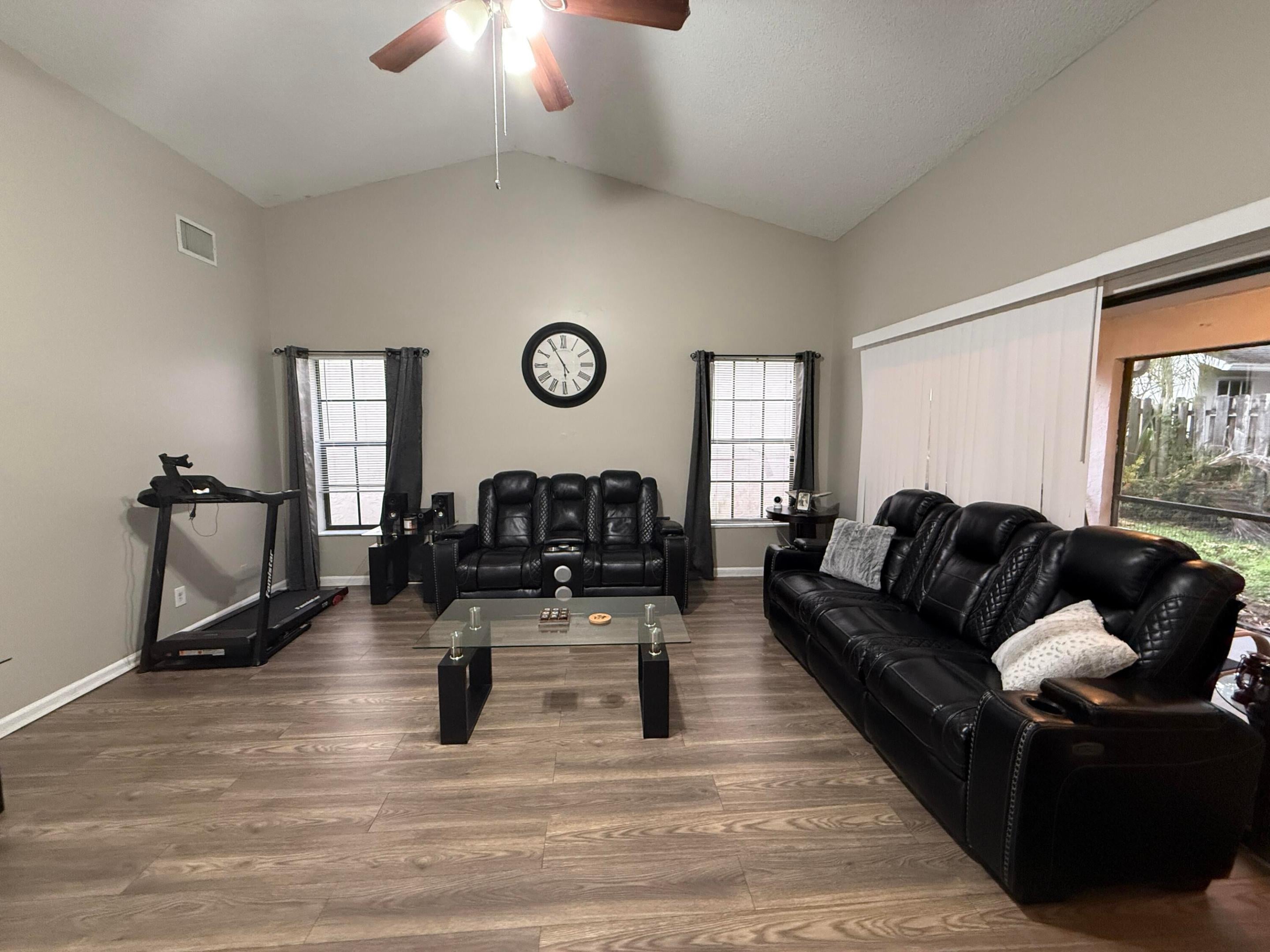 13025 MEADOWBREEZE Drive