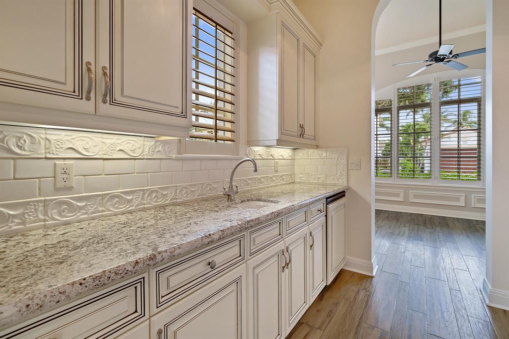 OLD PALM 2 - Residential