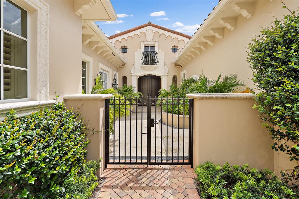 OLD PALM 2 - Residential