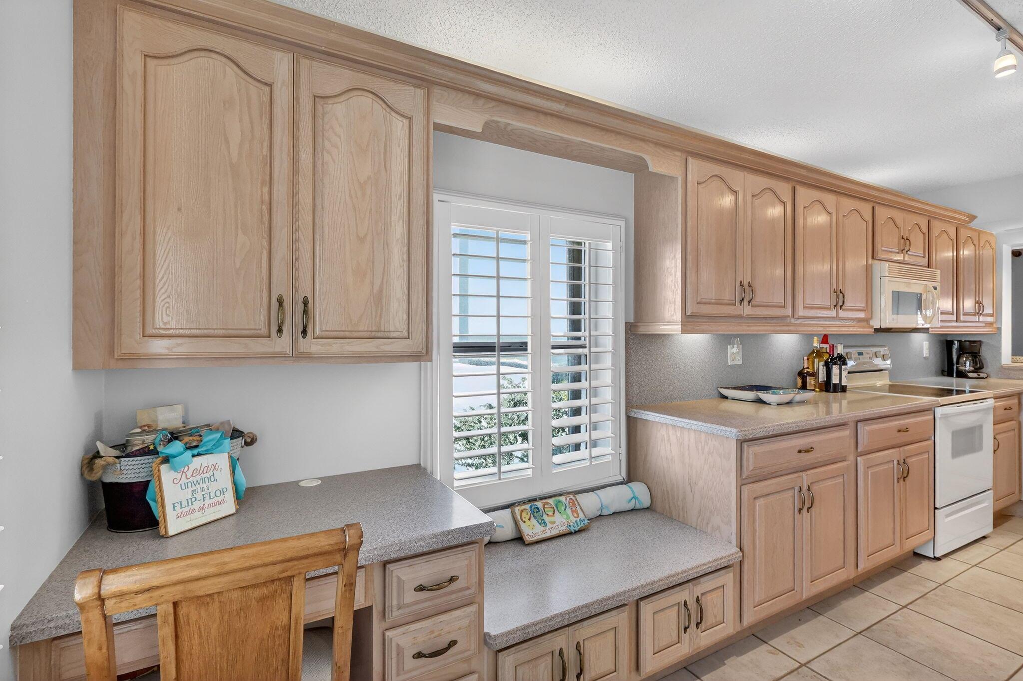 OCEAN DUNES CONDOMINIUM - Residential Lease