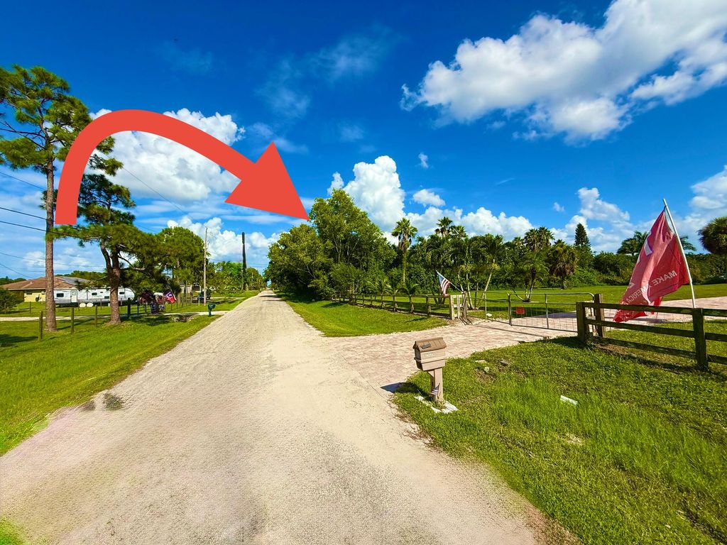 Photo of 18344 90th, Loxahatchee, FL 33470 (MLS # R11120022)