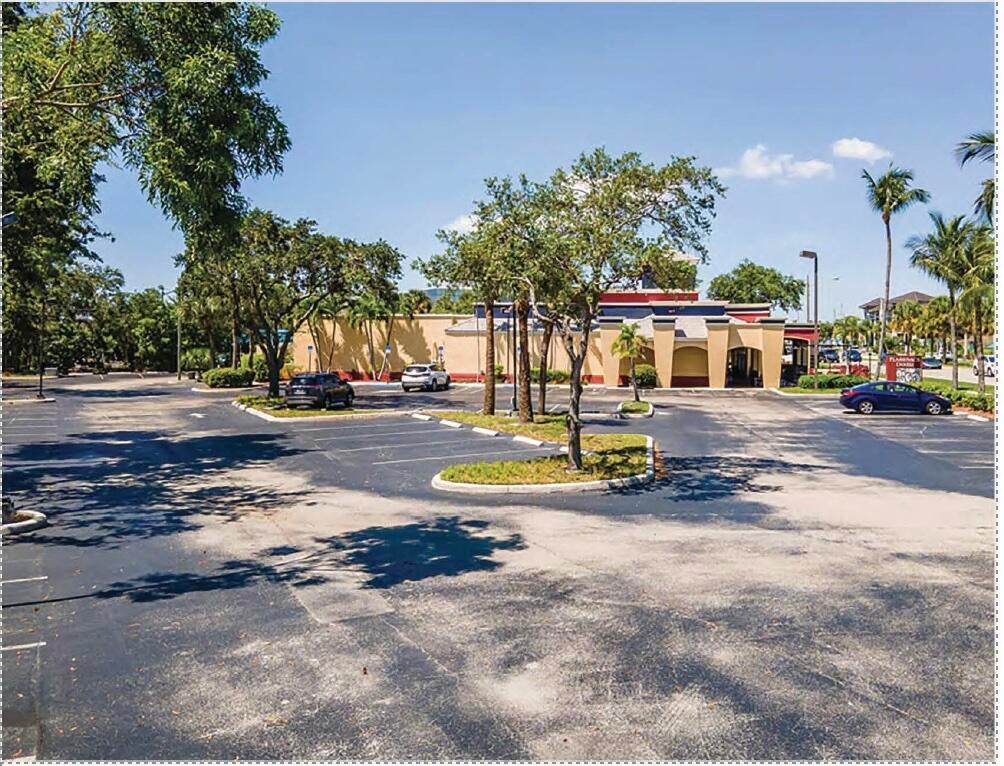 Photo of 1450 N Federal Highway, Boca Raton, FL 33432 (MLS # B26019301)