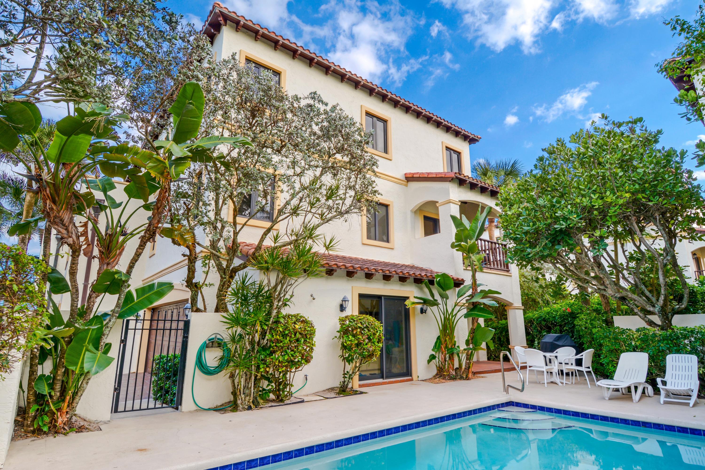 Casa Serena - Residential