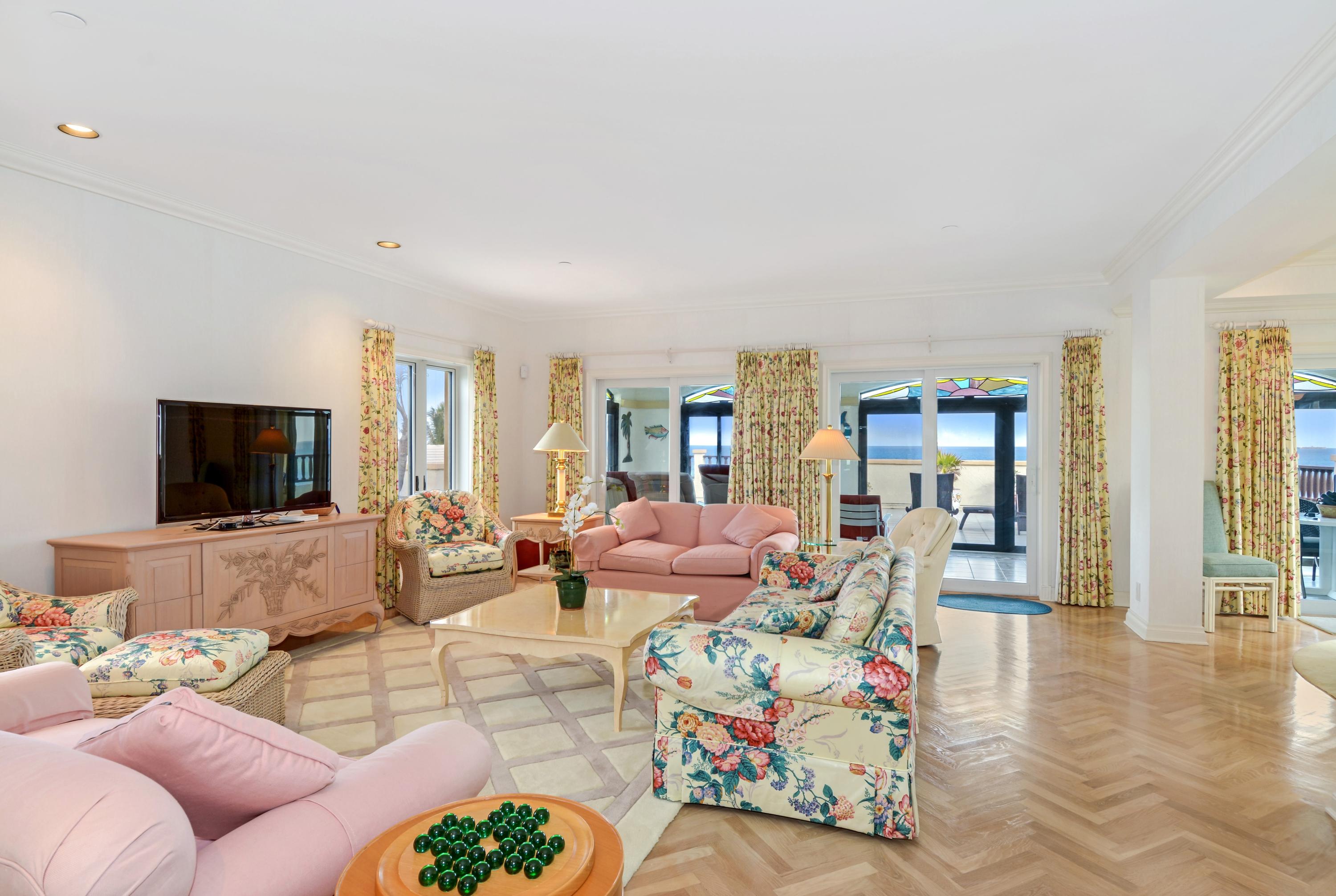 Casa Serena - Residential