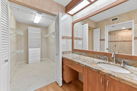 A home in Lake Worth