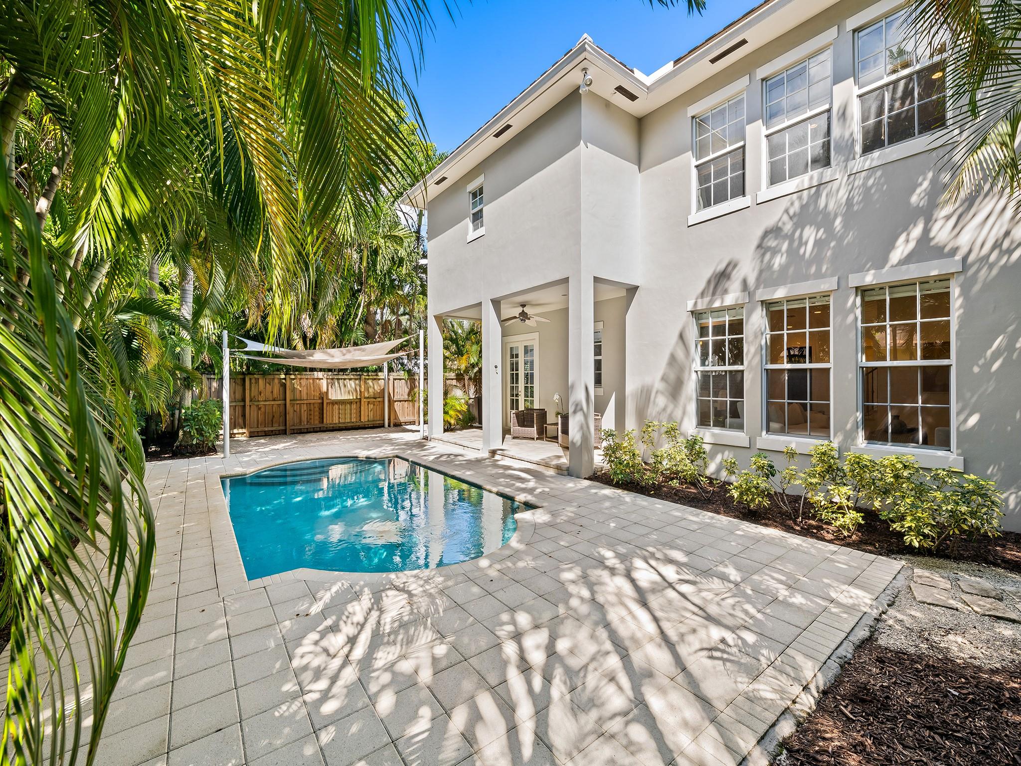 Rio Vista C J Hectors Res - Residential