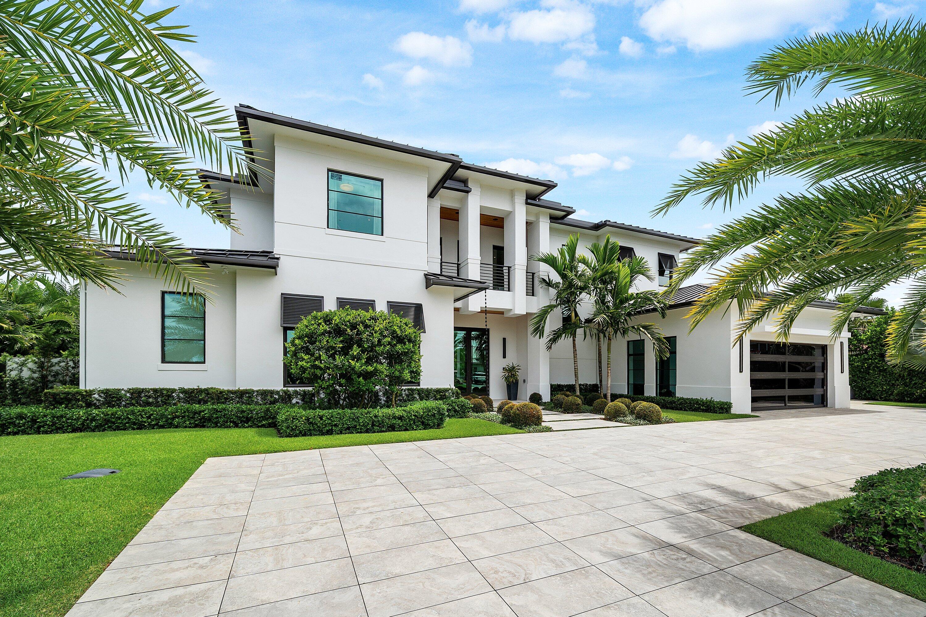 830 Lake Shore Drive