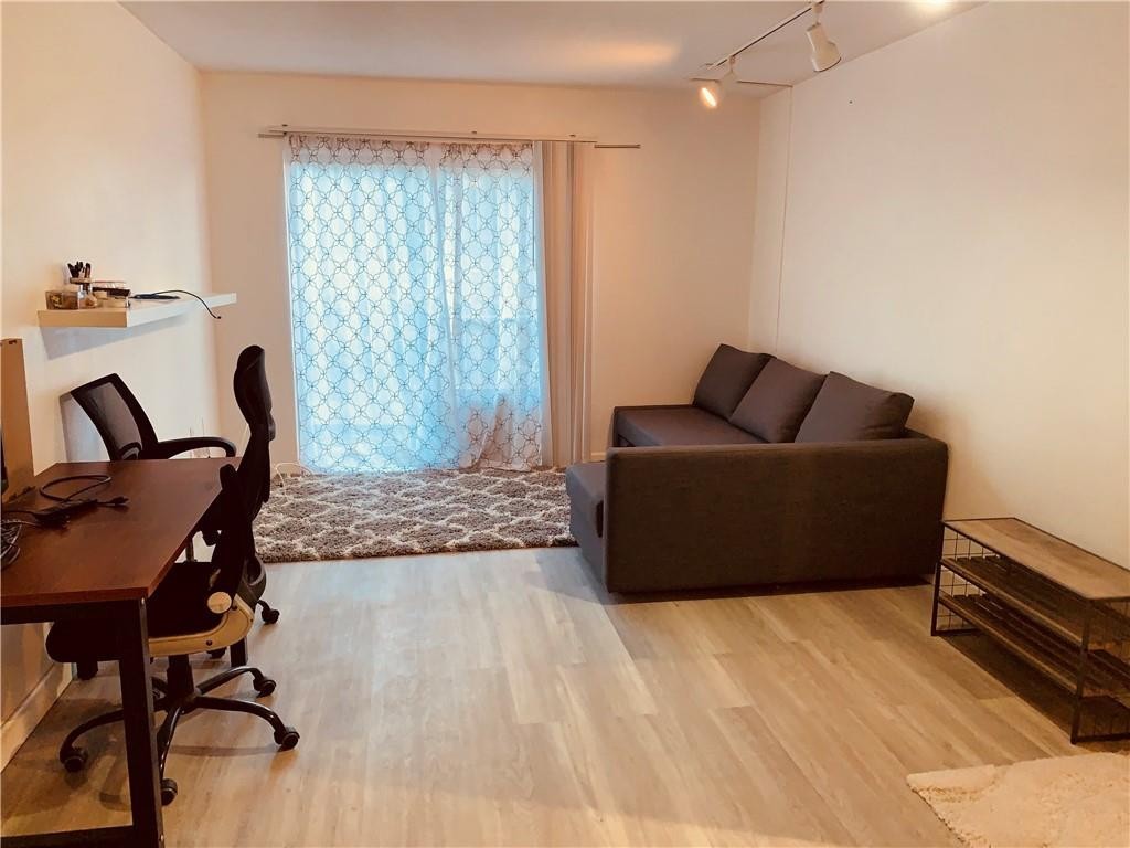 summit house condo - Residential